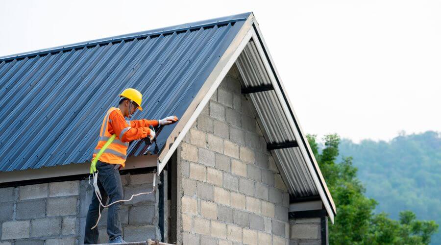 Professional gutter cleaning in Altamont, UT